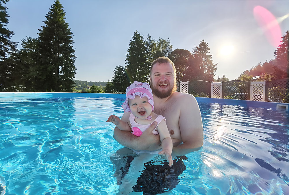Badespaß im Pool Familienhotel Bayerischer Wald